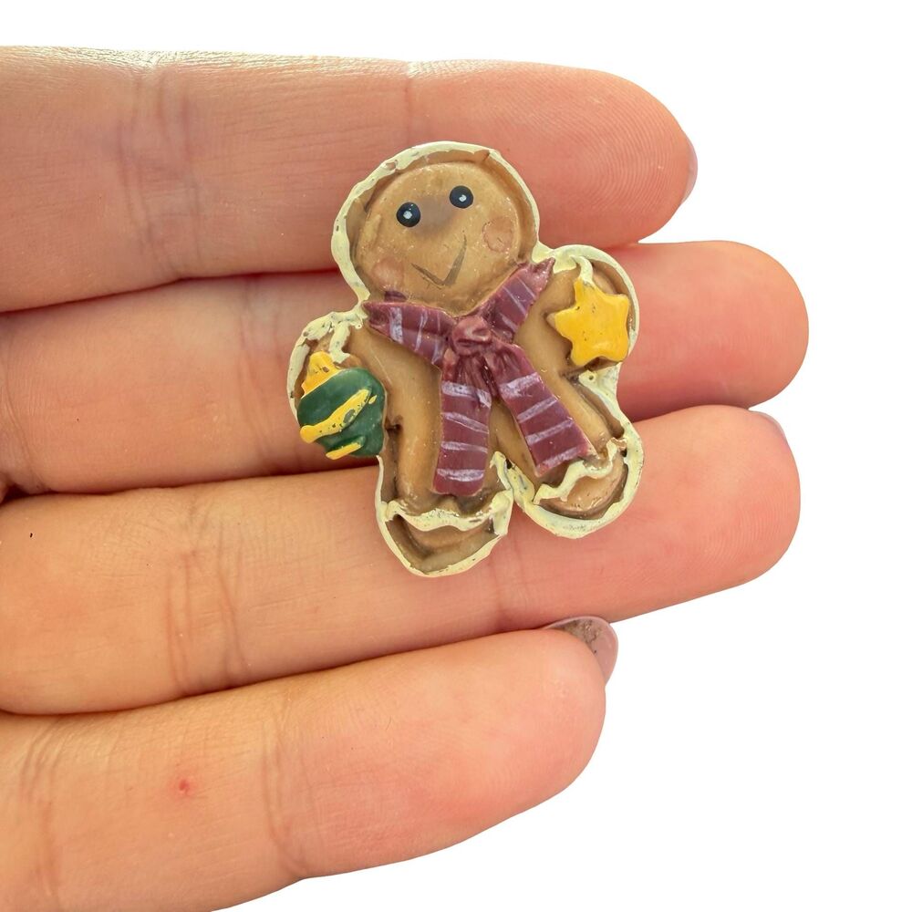 Vintage Christmas Jewelry Mini Gingerbread Man Brooch Cookie Pin